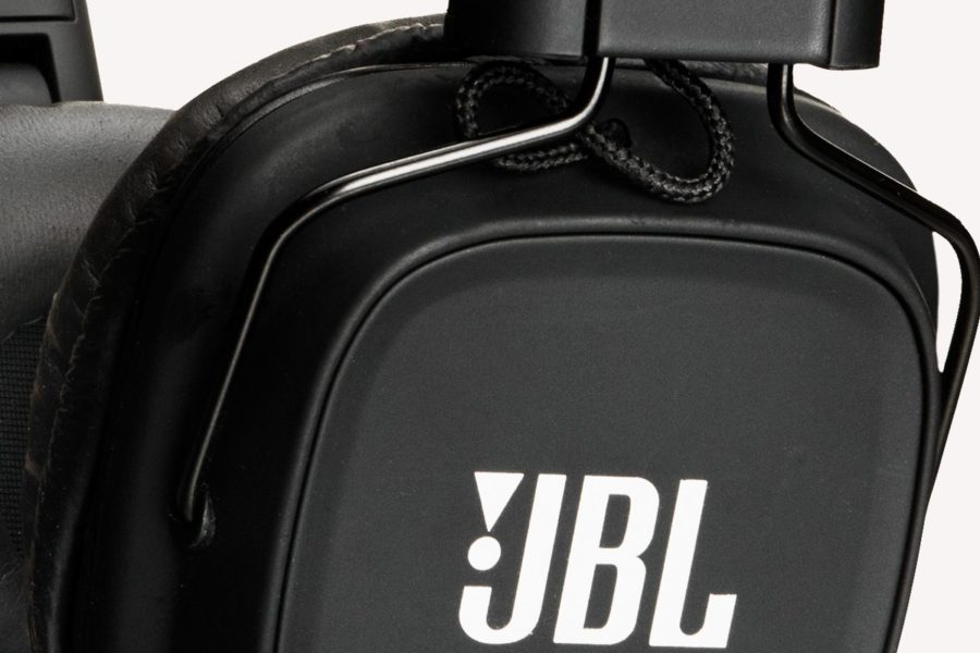 Headphones-1-03 Headphones-1-03